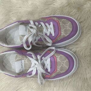 Gucci Sneaker- pink and purple trim
